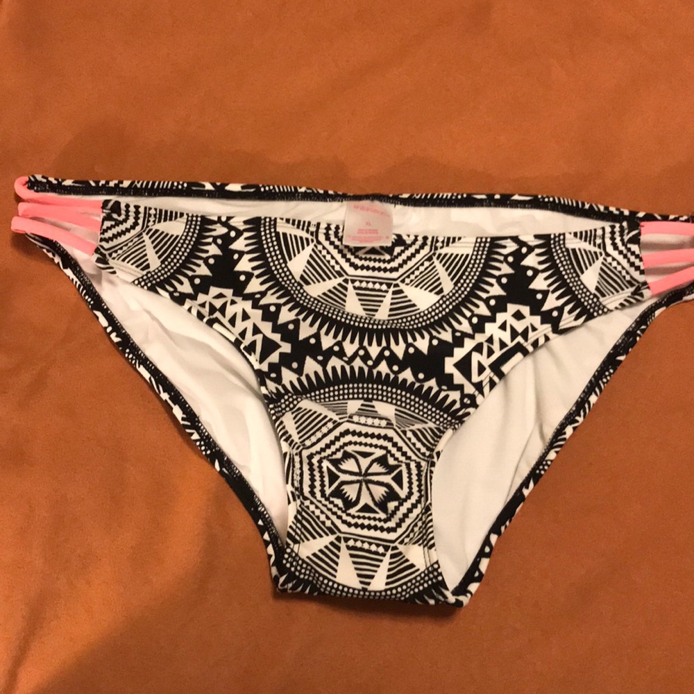 XL XHILARATION AZTEC BIKINI BOTTOMS